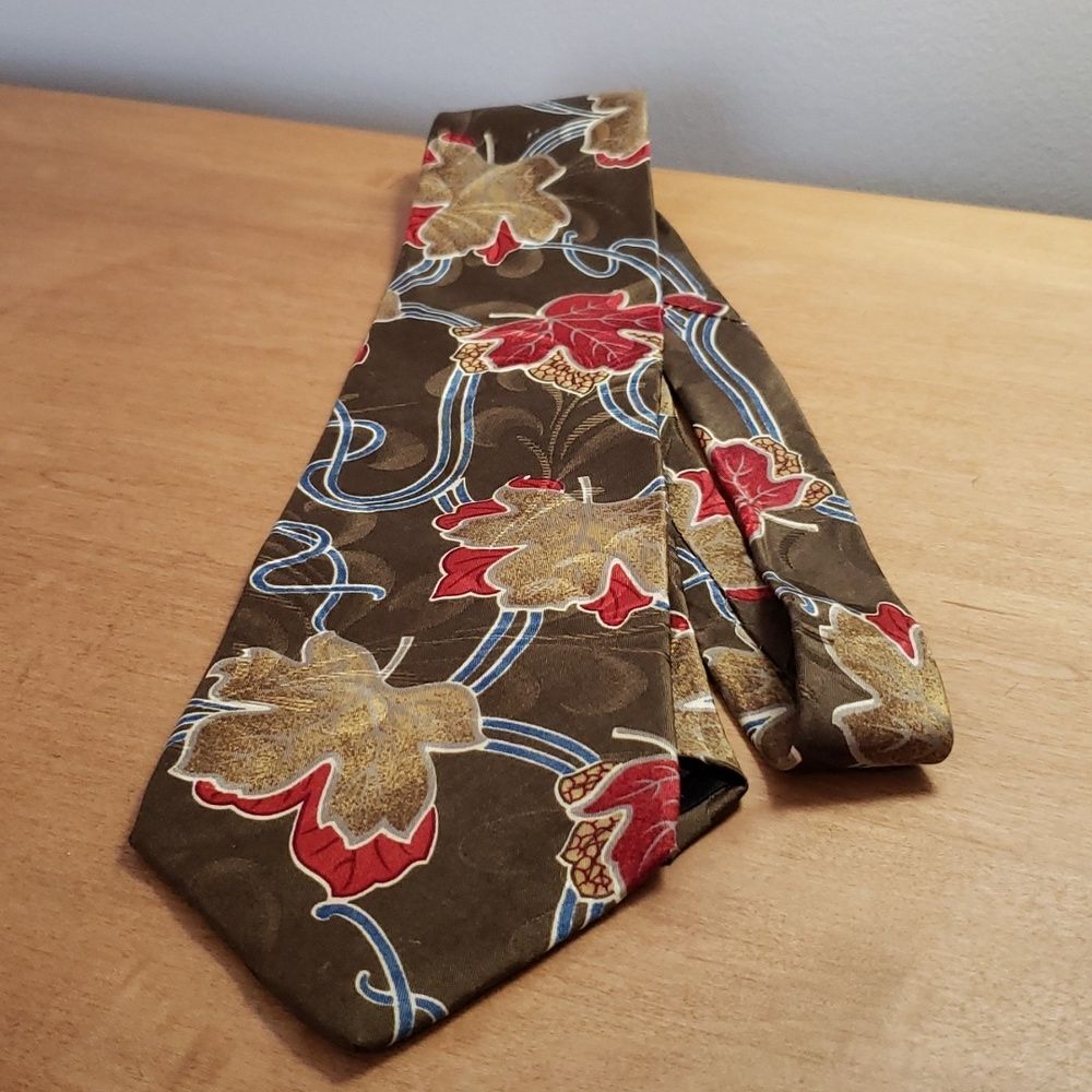 Mario Valentino 100% Italian Silk Tie Floral
